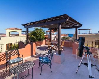 Casa Bella 2BR by Casago - Loreto - Balcony