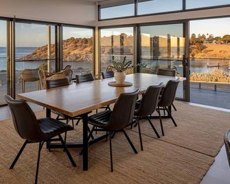 Cove Landing Marina Apartment 1 Ss Karatta Sleep 4 - Penneshaw - Їдальня
