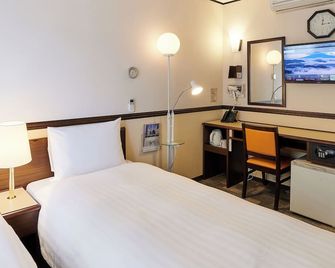 Toyoko Inn Chiba eki Higashi guchi - Chiba