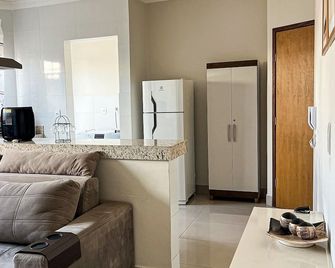 Residencial Algarve - Patos de Minas - Wohnzimmer