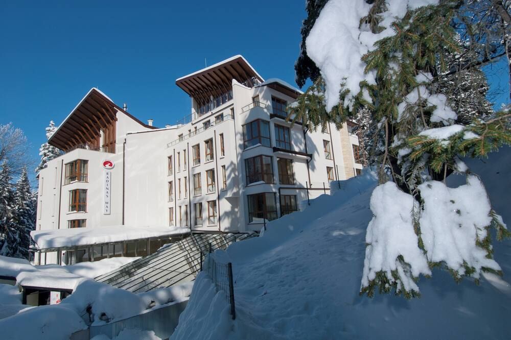 Radina's Way Hotel