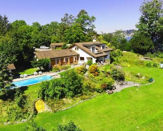Lake Villa Lotus - Lucerne - Building