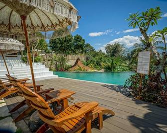 Radjendra Resort - Bogor - Pool