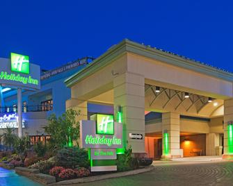 Holiday Inn Niagara Falls - By The Falls - Niagara Falls - Bygning
