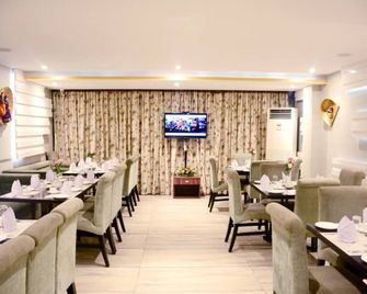 Hotel Satlaj, Raipur - Raipur - Restaurant