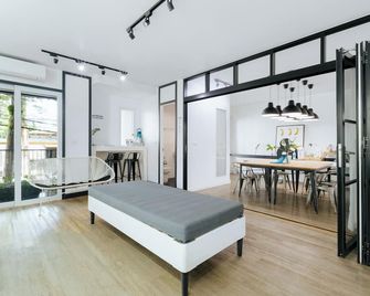 Blu Monkey Bed & Breakfast Phuket (Sha Plus+) - Phuket City