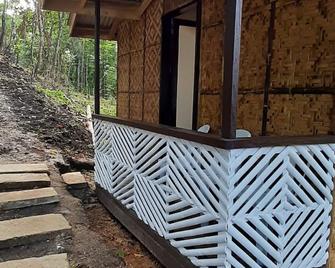 Relax And Recharge After A Long Day Adventure! - Batuan - Outdoors view