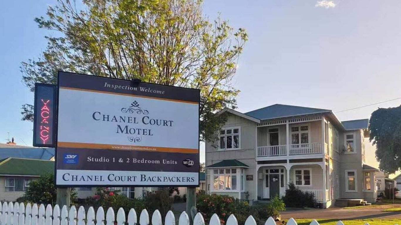 Chanel Court Motel