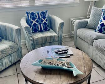 Beachfront Bliss:1st-Floor Condo Vacation Rental-Unbeatable Access and Amenities - Orange Beach - Sala de estar