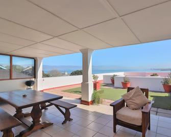 Berg en Zee Guesthouse - Gordon's Bay - Parveke