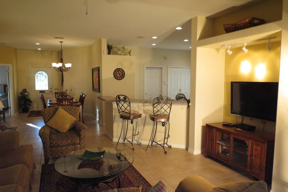 Kissimmee Maingate Area Pool Homes by Svv - Four Corners