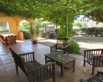 Family home, air-conditioned first floor, private pool in the Var hinterland. - Figanières - Patio