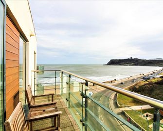 The Sands Sea Front Apartments - Scarborough - Balcony