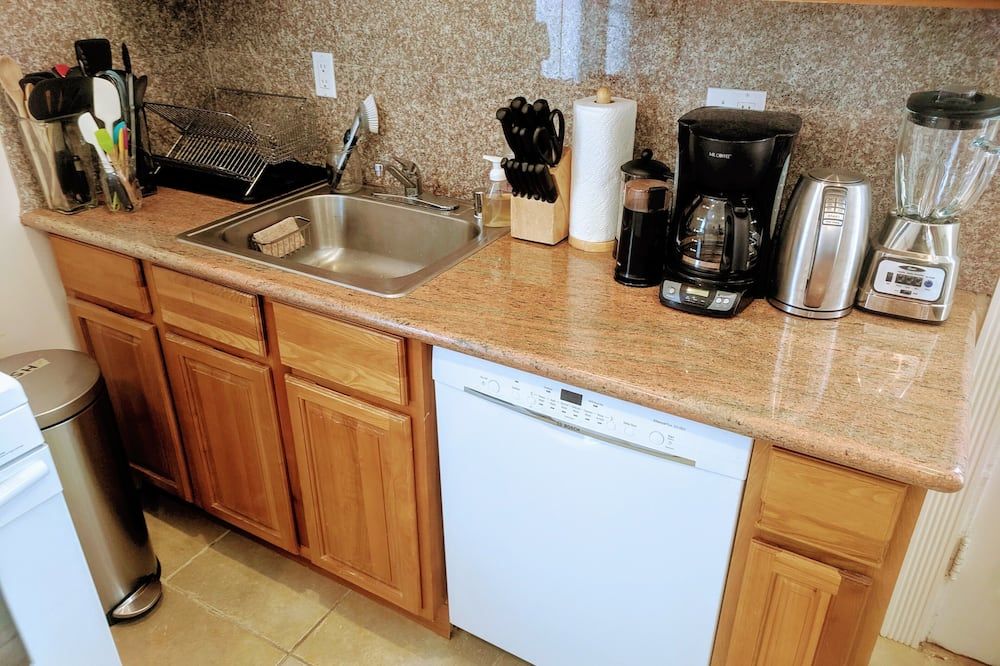 Quiet Bedroom Perfectly Located - Restored Redwood Home North Beach - סן פרנסיסקו - מטבח