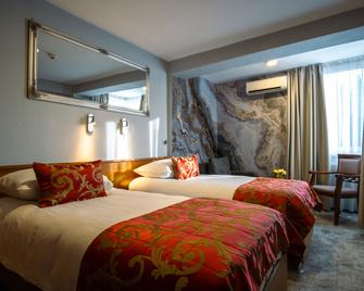 Hotel Villa Harmony - Free Parking - סרייבו - חדר שינה