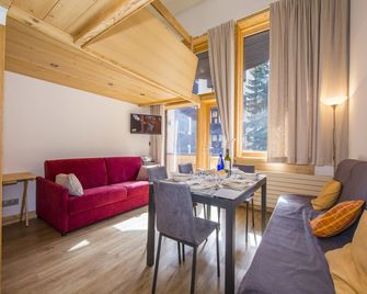 Résidence Grand Roc - Bruyères 121 - Happy Rentals - Chamonix - Sala de estar