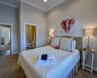 Bama Summit - Tuscaloosa - Bedroom