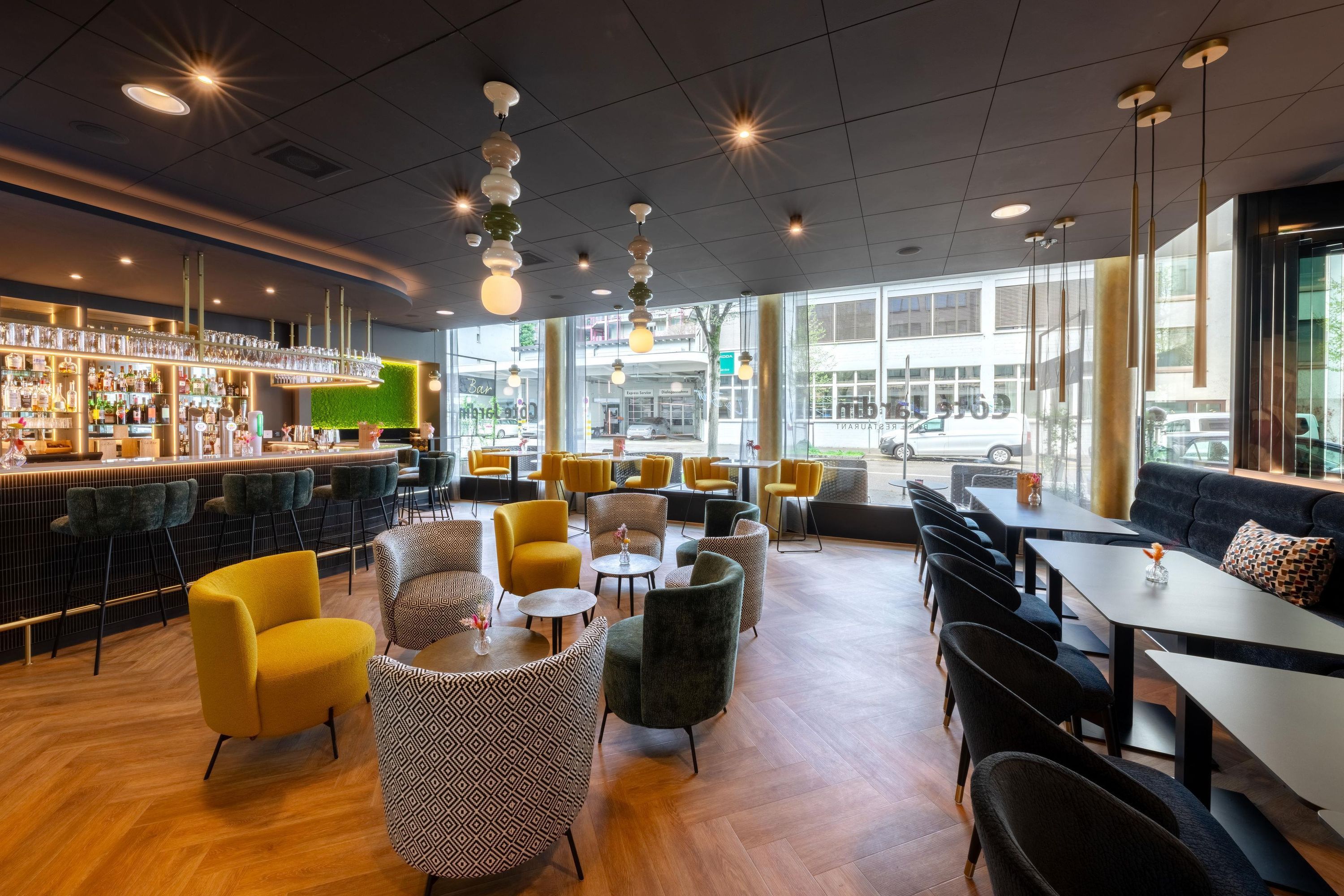 Essential by Dorint Basel City - באזל - בר
