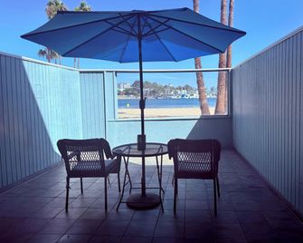 Foghorn Harbor Inn - Marina del Rey - Balkon