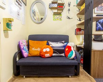 Pandora's Nest - Cainta - Sala de estar