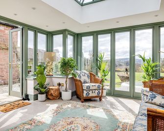 Luxe 5BR Farm I Hot Tub+games Room I National Park - Wincle - Lobby