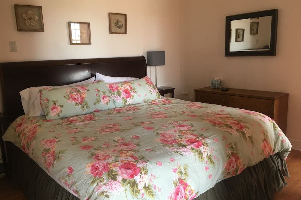 Bedroom view of Room 204: Hibernation Station