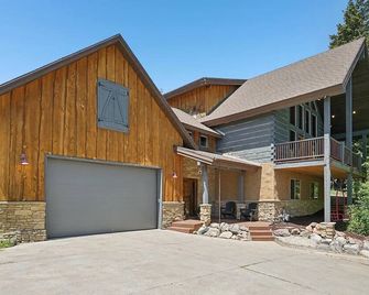 Cozy 4-bedroom cabin in Park City - Park City - Building