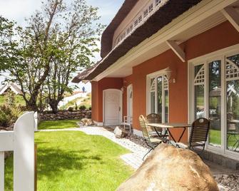 Strandhaus Claassen 09 - Ahrenshoop - Innenhof