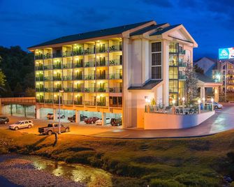 Pigeon River Inn - Pigeon Forge - Rakennus