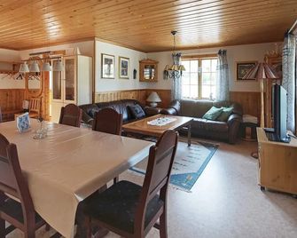 6 Person Holiday Home in Torsby - Torsby - Essbereich