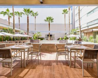 Fiesta Inn Torreon Galerias - Torreón - Patio