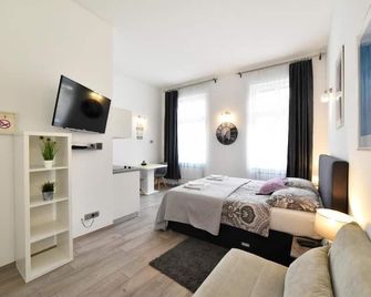 Deluxe Apartments Ria - Zagreb - Bedroom