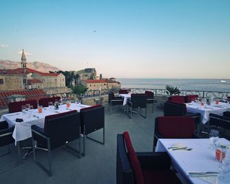 Hotel Astoria - Budva - Restaurant