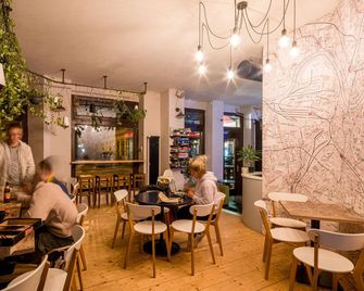 Twin Room With Private Bathroom - Dresde - Restaurant