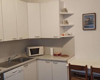 Grandmother's house - Vicenza - Kitchen
