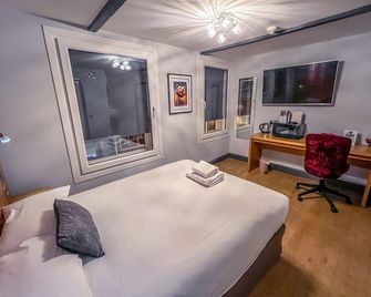 노. 트웬티 호텔 & 바 - 보스턴 - 침실