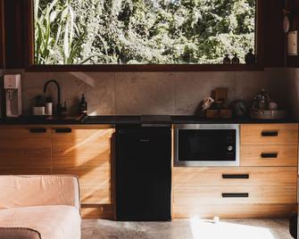 Luxury Tiny home, Outdoor bath, Infrared Sauna, Fire pit - Cardiff Sur - Cocina