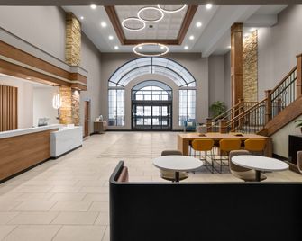 Holiday Inn Midland By IHG - Midland - Edificio