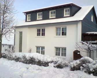 Ferienwohnung Debray - Winterberg - Edificio