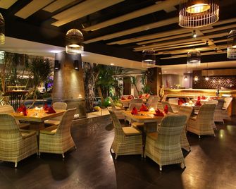 Amaroossa Suite Bali - South Kuta - מסעדה