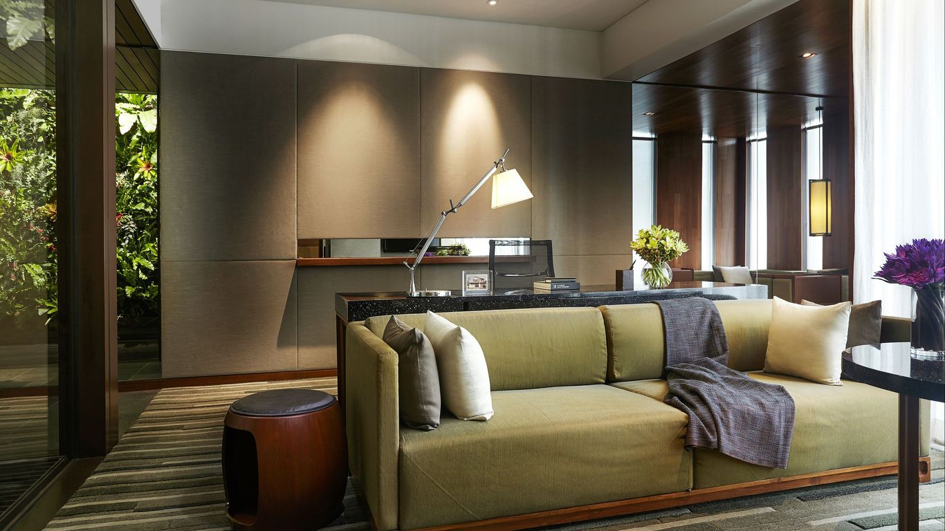 Hansar Bangkok Hotel