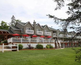 Pourvoirie du Lac Blanc - Saint-Alexis-des-Monts - Bâtiment