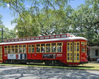 Canal Up |streetcar Line Midcity| Add More Space! - New Orleans - Building