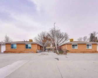 Downtown Delta Condo ~ 34 Mi to Black Canyon! - Delta - Edifício