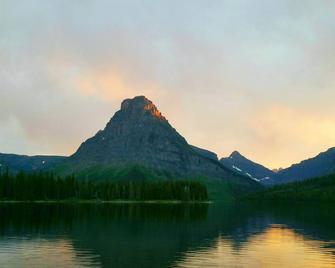Beautiful New Luxury Cabin On Large Private Lot - East Glacier Park - Extérieur
