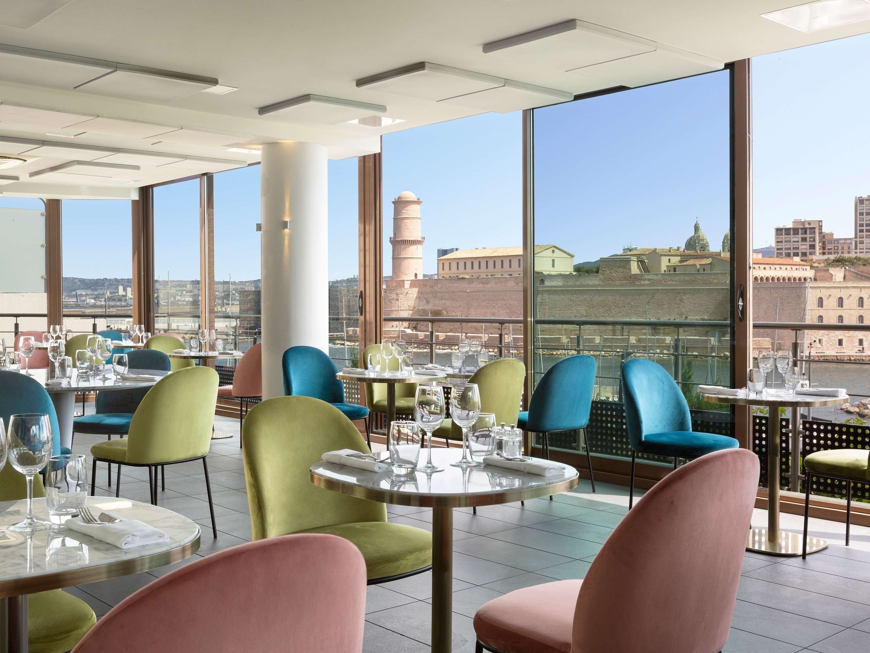 نوفوتيل مرسيليا فيو بورت