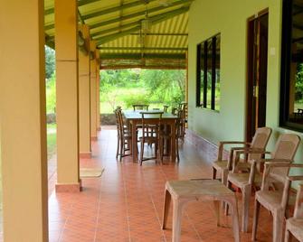 Wilpattu Dilsara Holiday Resort - Anuradhapura - Patio