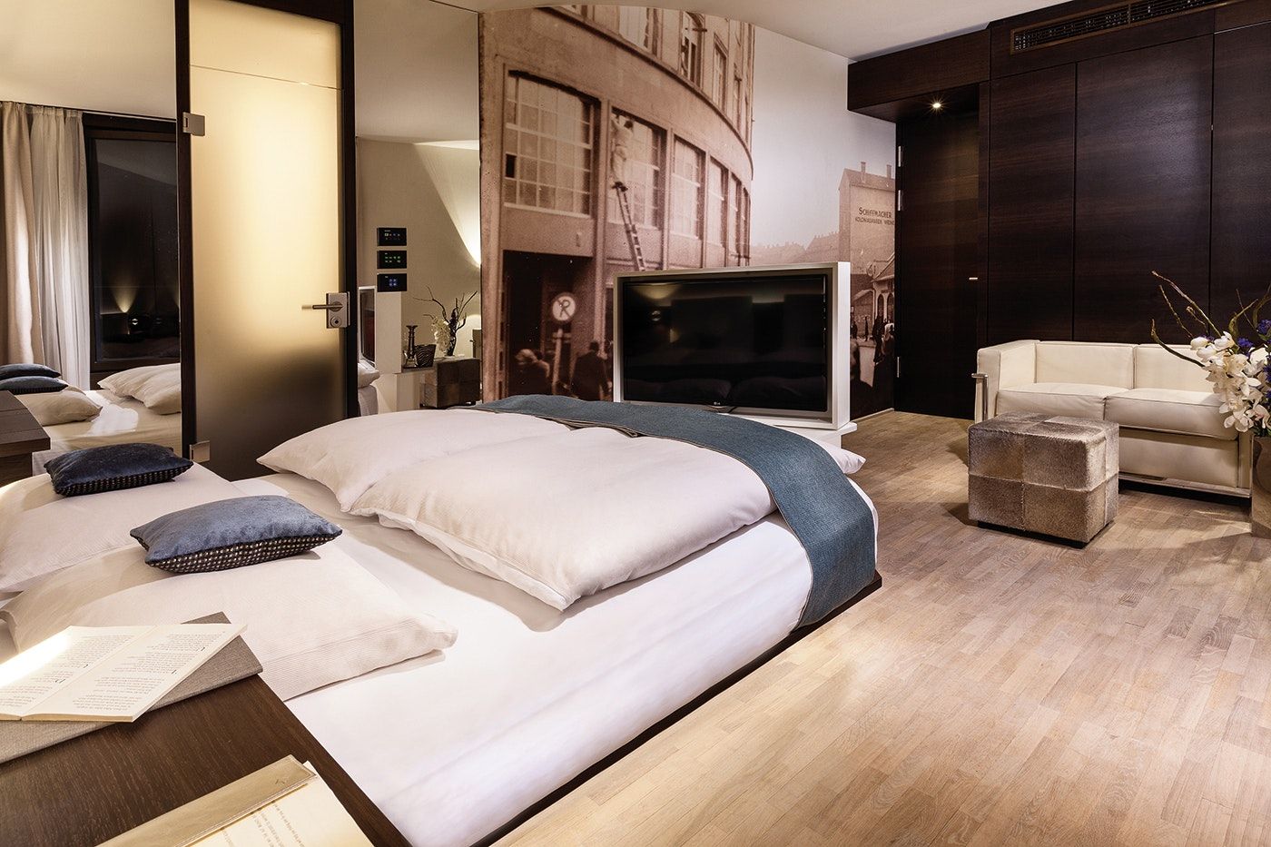 ليفينج هوتل داس فيكتوالينماركت