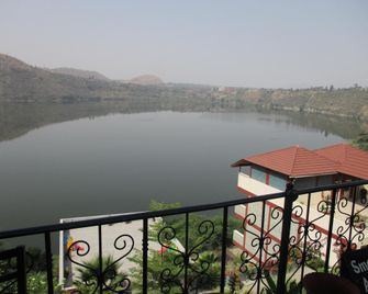 Asham Africa Hotel and Resort - Bishoftu - Varanda