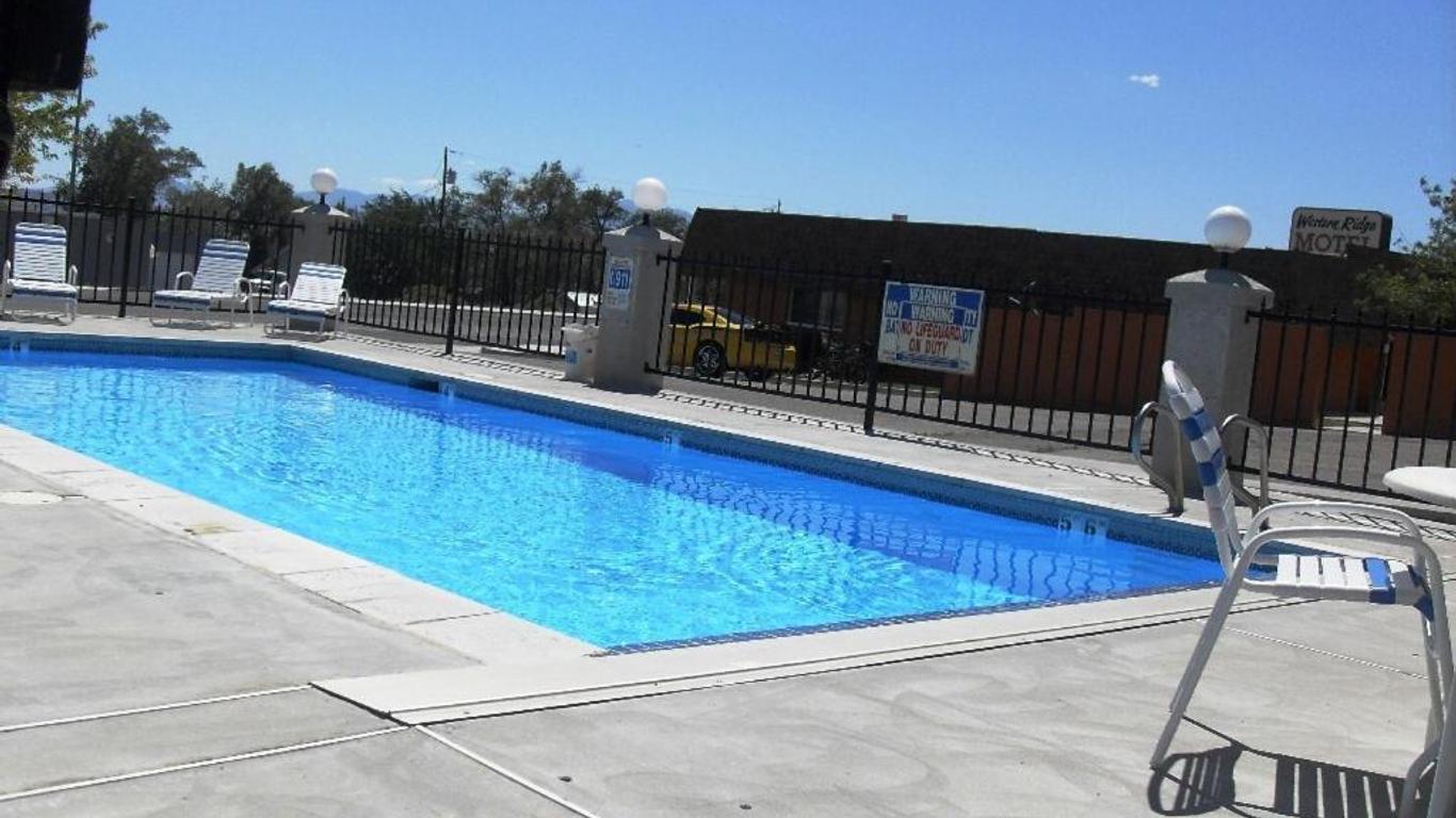 Western Ridge Motel